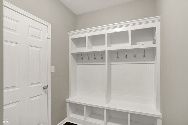 1333 Old Heritage Place, Greenwood, IN 46143