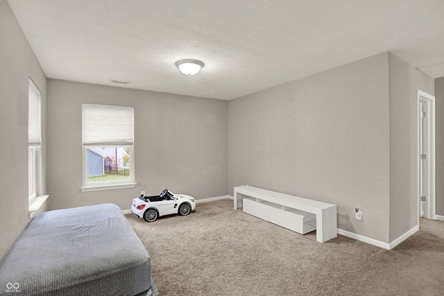 1333 Old Heritage Place, Greenwood, IN 46143