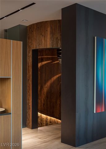 20 Soaring Bird Court, Las Vegas, NV 89135