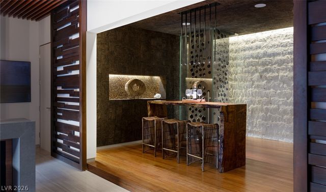 20 Soaring Bird Court, Las Vegas, NV 89135