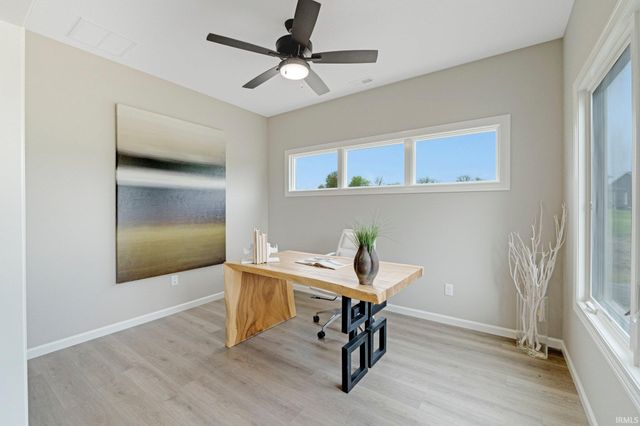 17890 Carne Cove, Leo, IN 46765