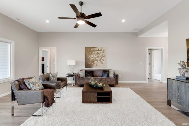 17890 Carne Cove, Leo, IN 46765