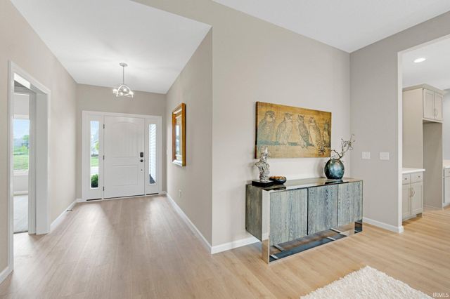 17890 Carne Cove, Leo, IN 46765