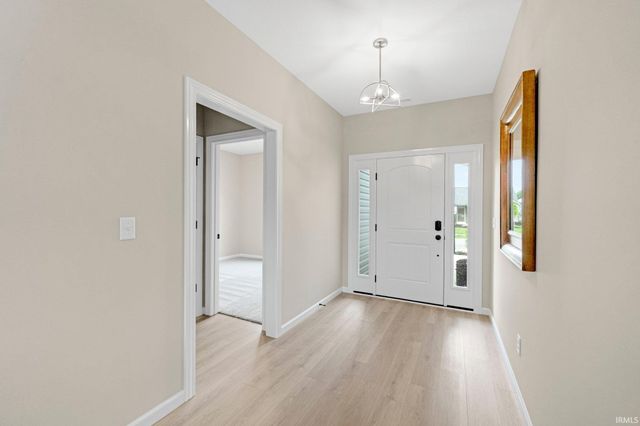 17890 Carne Cove, Leo, IN 46765