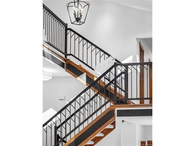 67 Oak Way, Evergreen, CO 80439