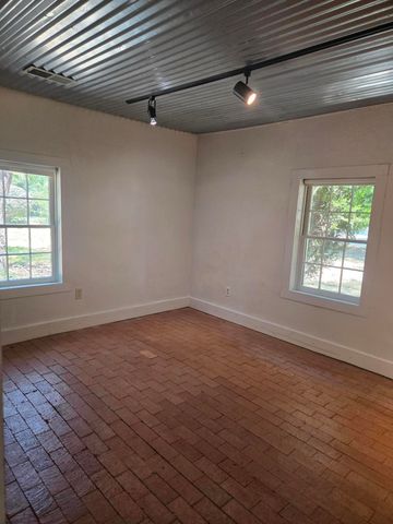 28 Fermin Chavez Road, Belen, NM 87002
