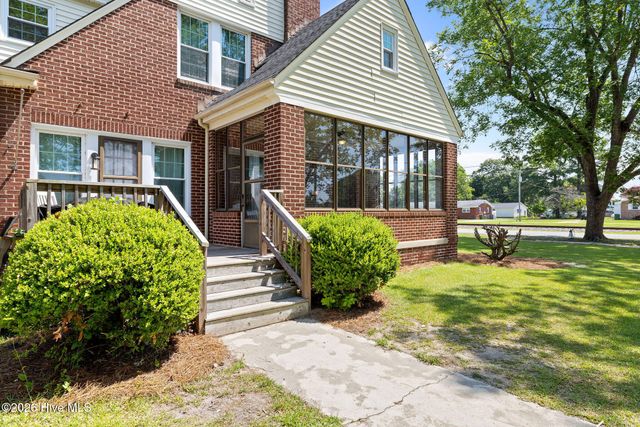 201 NW Railroad Street, Pikeville, NC 27863