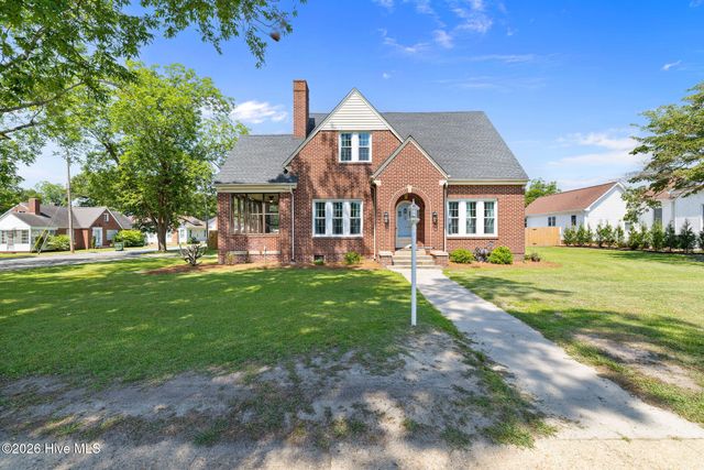 201 NW Railroad Street, Pikeville, NC 27863