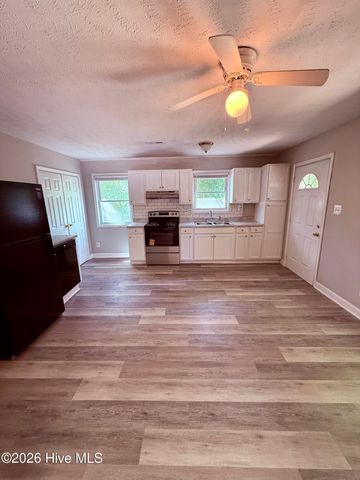 104 James Street, Aberdeen, NC 28315