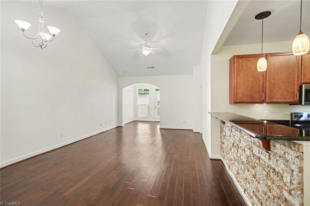 1689 Grand Springs Drive, Winston-salem, NC 27127