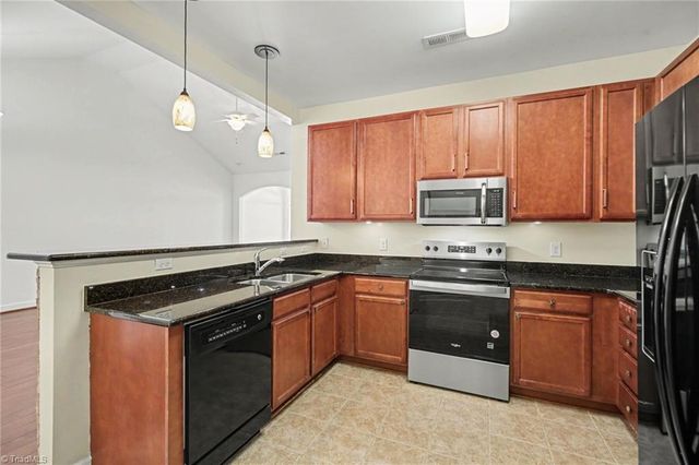 1689 Grand Springs Drive, Winston-salem, NC 27127