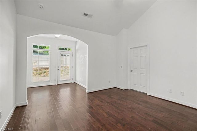 1689 Grand Springs Drive, Winston-salem, NC 27127