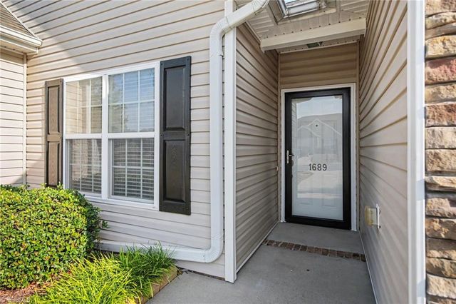1689 Grand Springs Drive, Winston-salem, NC 27127