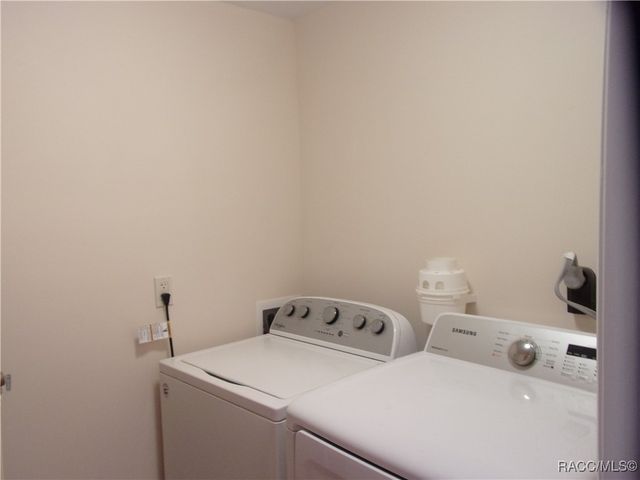 215 N Wheeler Avenue, Inverness, FL 34453