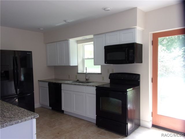 215 N Wheeler Avenue, Inverness, FL 34453