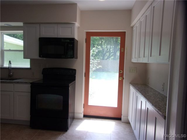 215 N Wheeler Avenue, Inverness, FL 34453