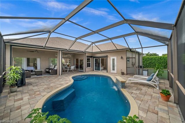 2035 Teagarden LN, Naples, FL 34110