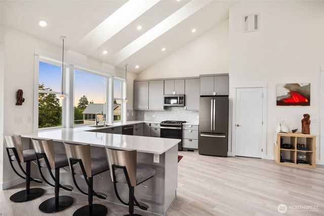 3030 Ocean View Court, Ilwaco, WA 98624