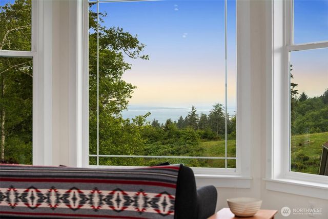 3030 Ocean View Court, Ilwaco, WA 98624