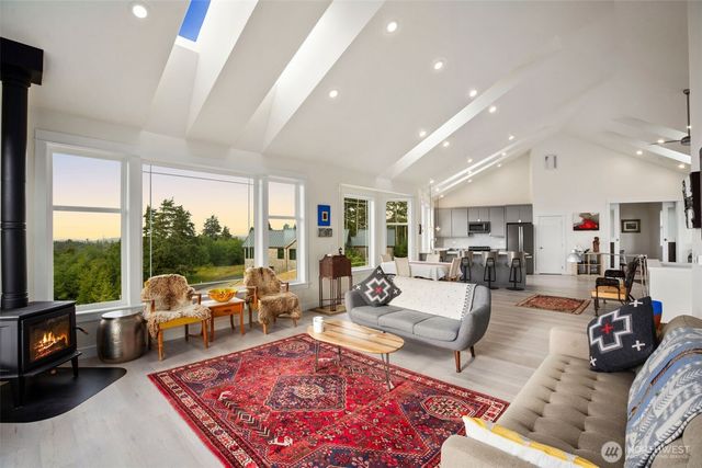 3030 Ocean View Court, Ilwaco, WA 98624