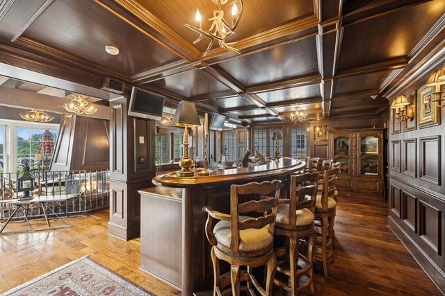 6191 S County Line Road, Burr Ridge, IL 60527