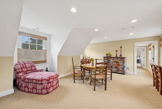 6191 S County Line Road, Burr Ridge, IL 60527