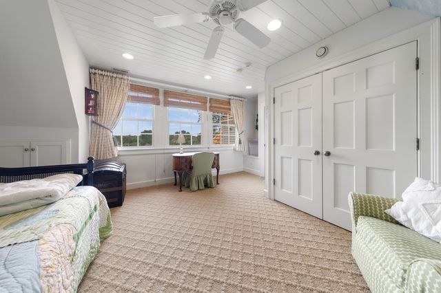 6191 S County Line Road, Burr Ridge, IL 60527