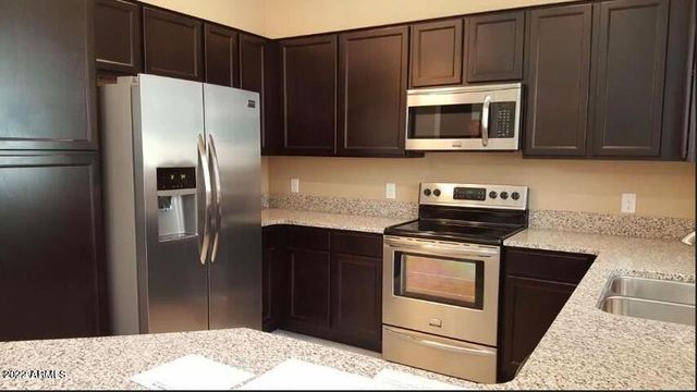 1367 S COUNTRY CLUB Drive 1116, Mesa, AZ 85210