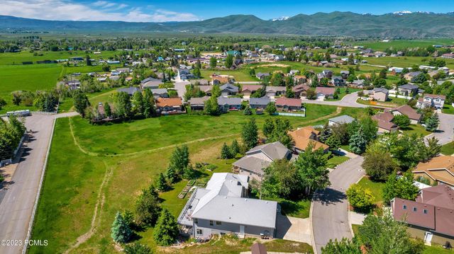 795 Bridle Way, Oakley, UT 84055