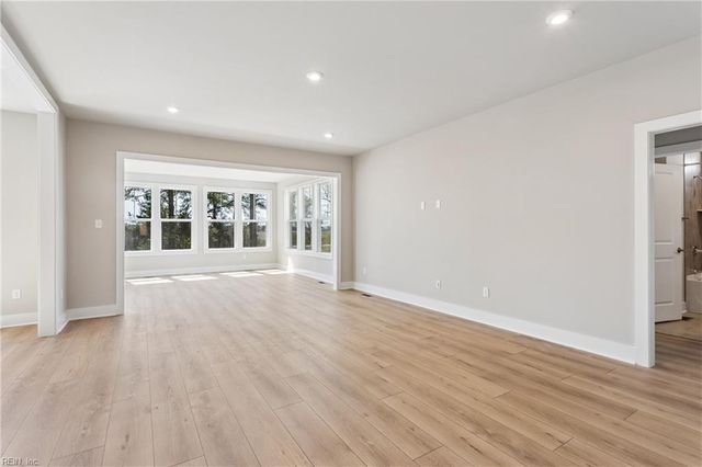 128 Robert Bruce RD, Poquoson, VA 23662
