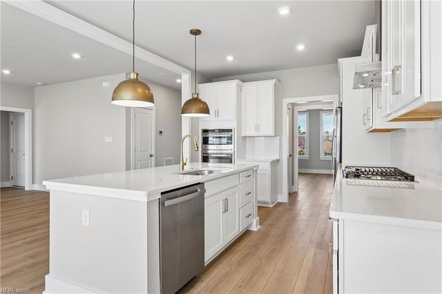128 Robert Bruce RD, Poquoson, VA 23662