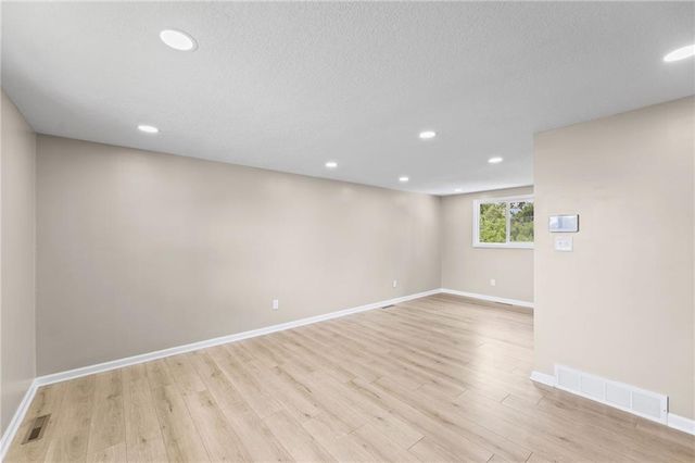 6508 E 155th Street, Grandview, MO 64030