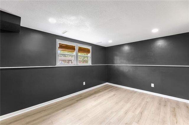 6508 E 155th Street, Grandview, MO 64030