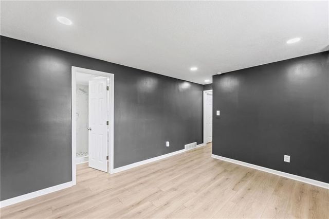6508 E 155th Street, Grandview, MO 64030