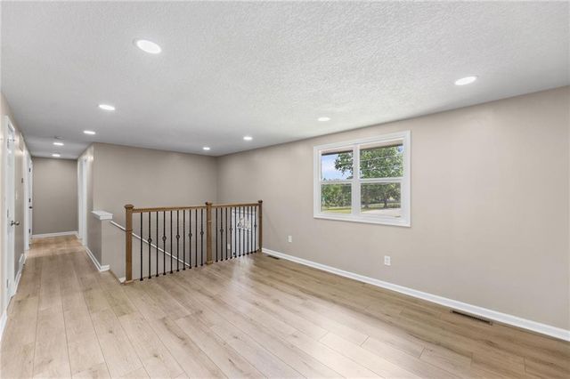 6508 E 155th Street, Grandview, MO 64030