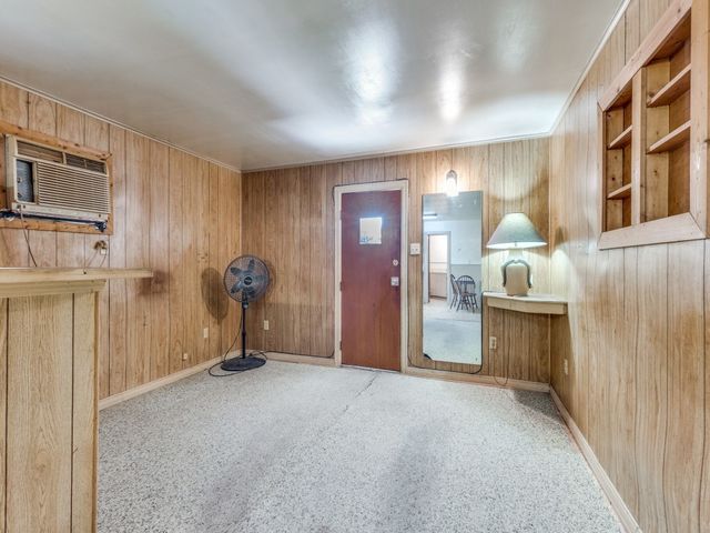 1505 Woods Lane, Haltom City, TX 76117