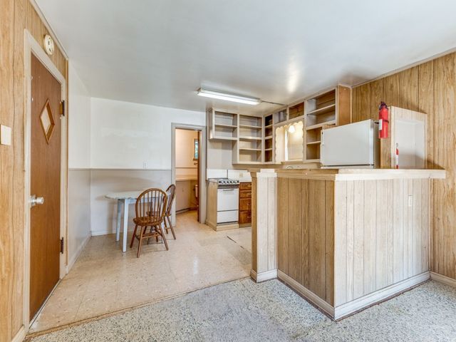 1505 Woods Lane, Haltom City, TX 76117