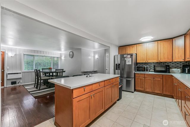 4736 164th, Tukwila, WA 98188