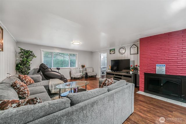 4736 164th, Tukwila, WA 98188