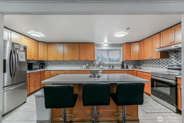 4736 164th, Tukwila, WA 98188