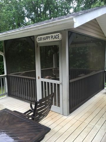520 Chestnut Ridge Road, Marietta, SC 29661