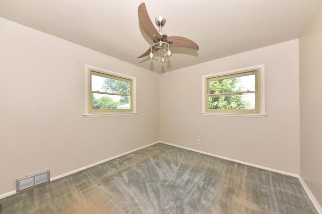 8935 N Navajo ROAD, Bayside, WI 53217