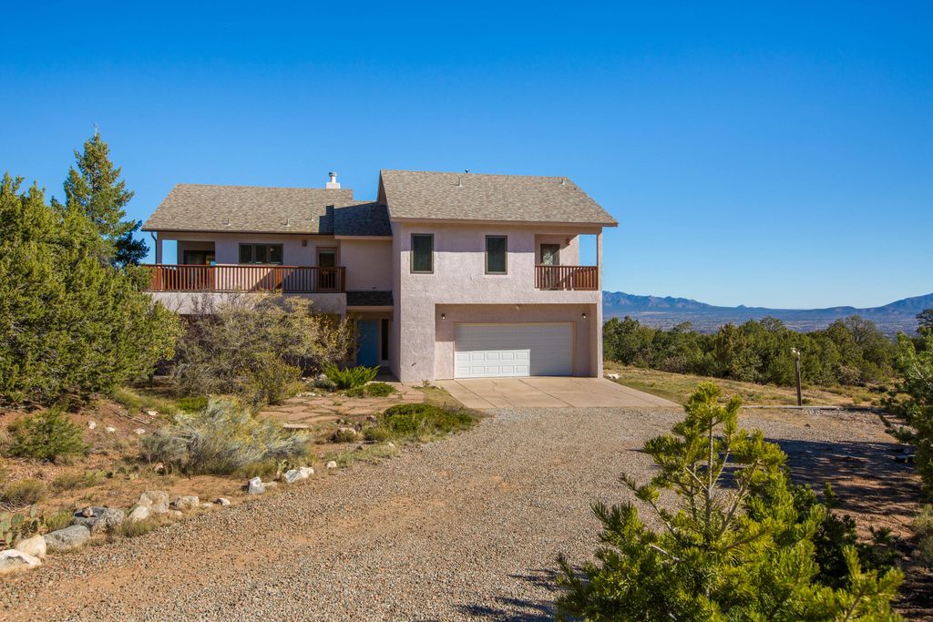 28 Skyline Court, Sandia Park, NM 87047