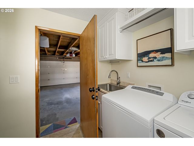 1125 N MANZANITA St, Canby, OR 97013