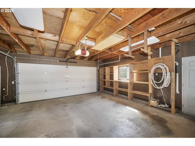 1125 N MANZANITA St, Canby, OR 97013