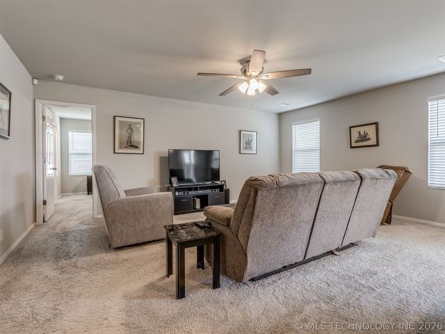 1100 Colhurst Lane, Claremore, OK 74019