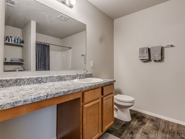 1100 Colhurst Lane, Claremore, OK 74019