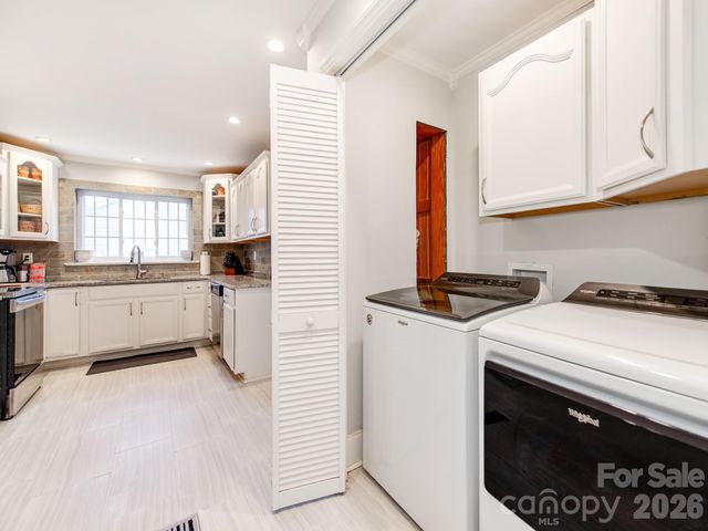 638 Fugate Avenue, Charlotte, NC 28205