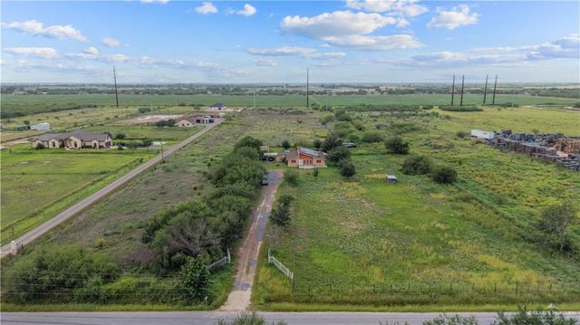 4525 Rio Grande Care Road, Edinburg, TX 78541