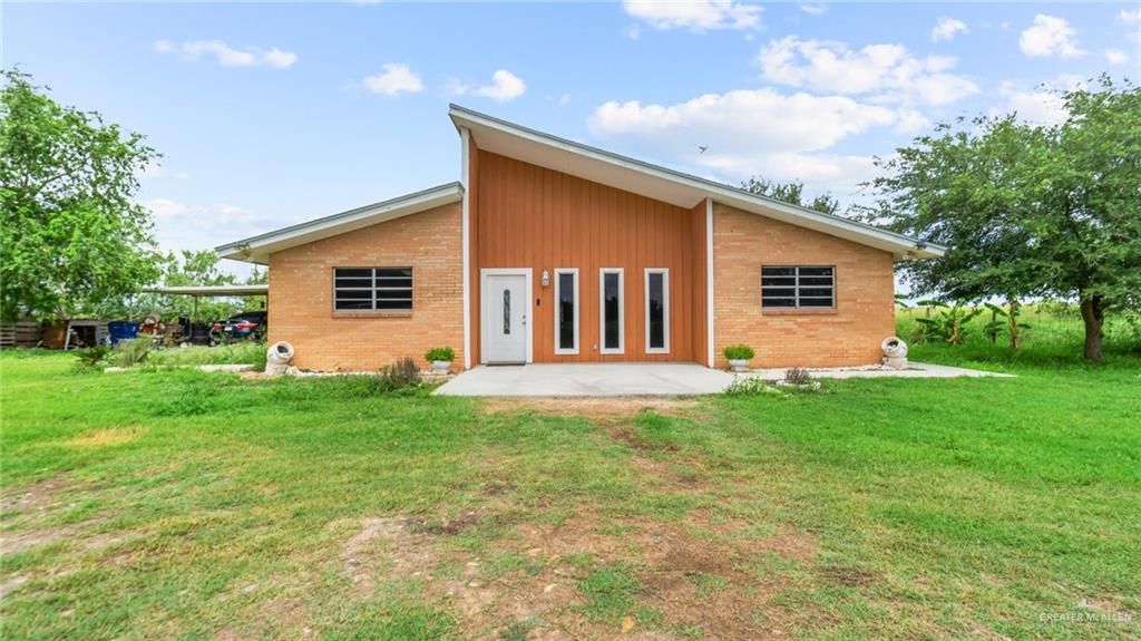 4525 Rio Grande Care Road, Edinburg, TX 78541